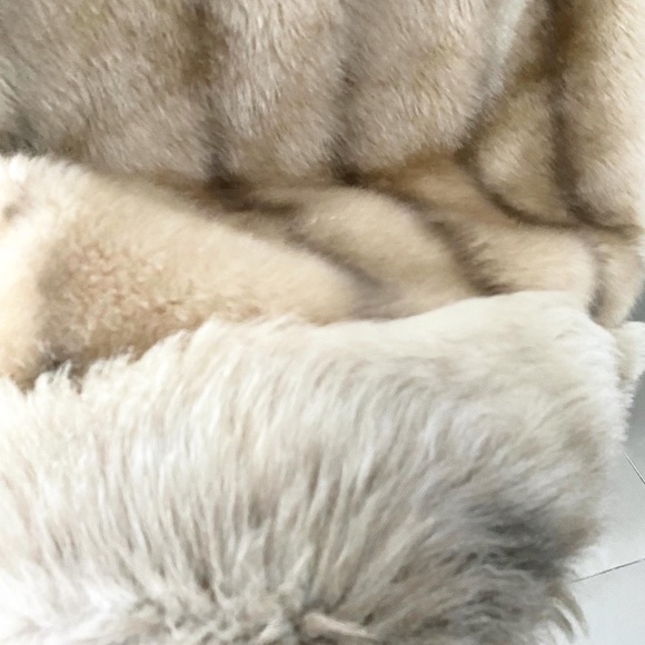 1960s Regina Glenara faux fur mink short cape by Glenoit - Picture 5 of 7